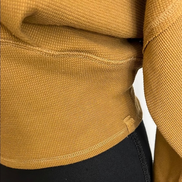We The Free Neutral Mustard Long Sleeve Crop Knit Top - Picture 6 of 9